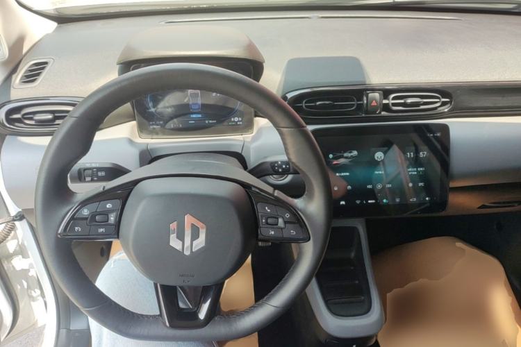 Used Leapmotor T03 2020 400 Luxury Edition Center Console