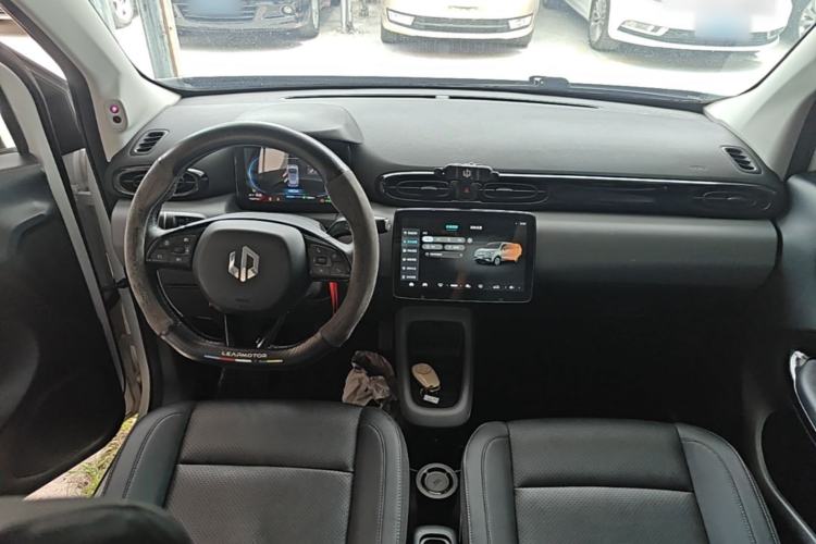 Used Leapmotor T03 2020 400 Luxury Edition Center Console