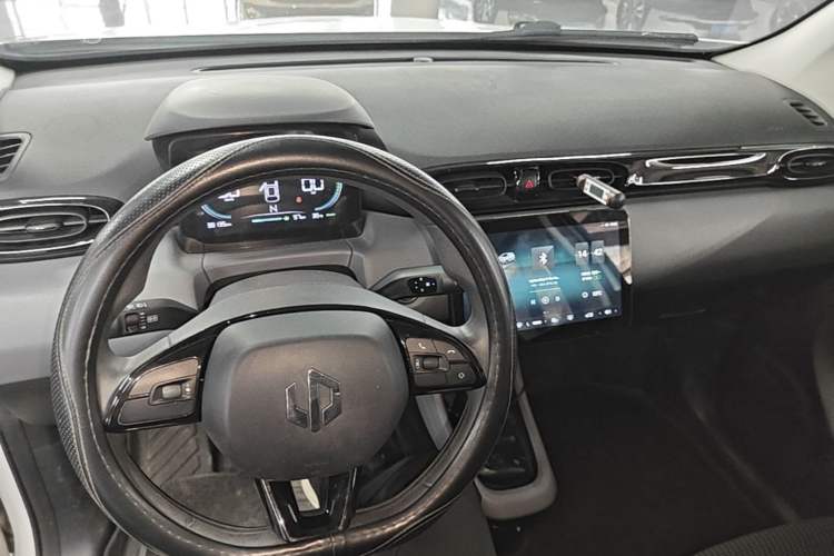 Used Leapmotor T03 2020 400 Lite Edition Center Console