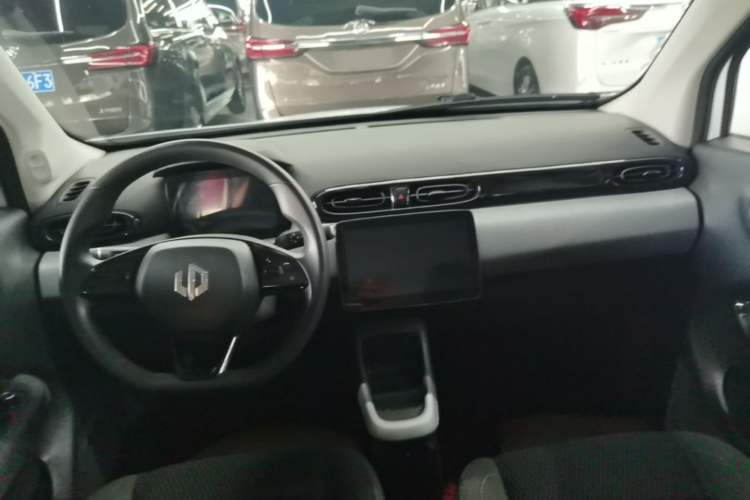 Used Leapmotor T03 2020 400 Lite Edition Center Console