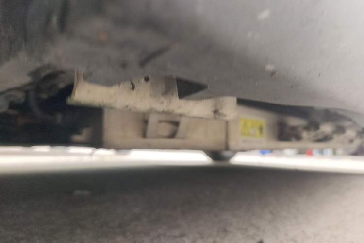 Used Leapmotor T03 2020 400 Luxury Edition Chassis Front Left