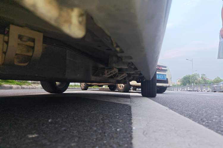 Used Leapmotor T03 2020 400 Standard Edition Chassis Front Left