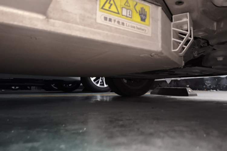 Used Leapmotor T03 2020 400 Lite Edition Chassis Front Right