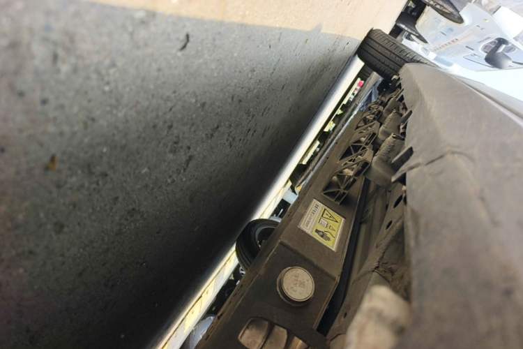 Used Leapmotor T03 2020 400 Luxury Edition Chassis Front Right