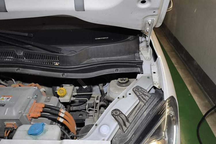 Used Leapmotor T03 2020 400 Lite Edition Engine Bay Left