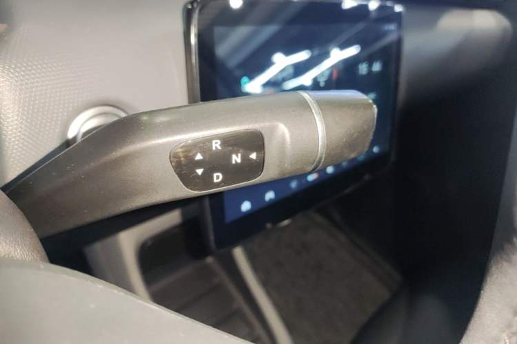 Used Leapmotor T03 2020 400 Luxury Edition Gear Lever