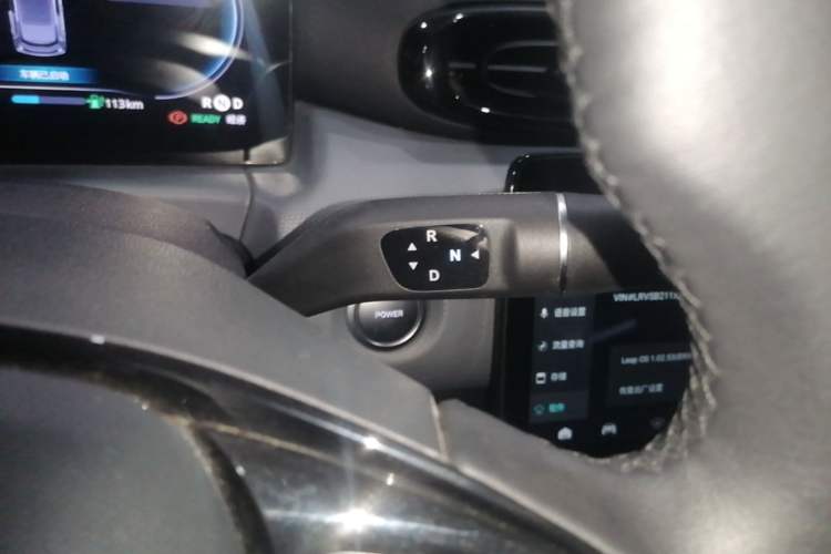 Used Leapmotor T03 2020 400 Luxury Edition Gear Lever