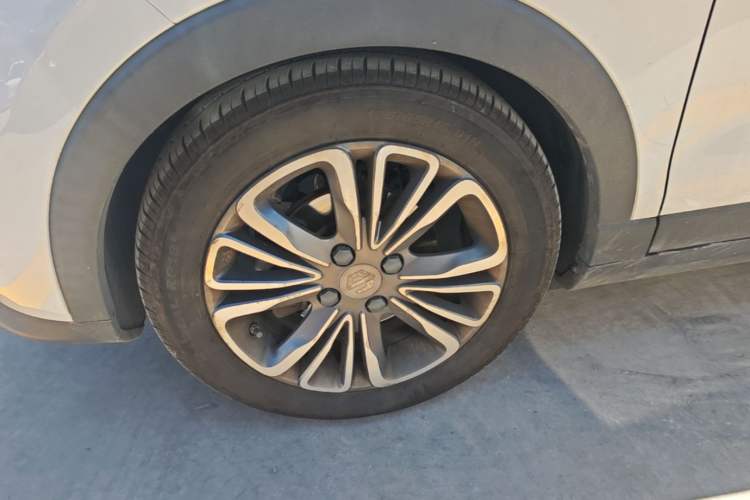 Used Leapmotor T03 2020 400 Lite Edition Left Front Wheel Hub