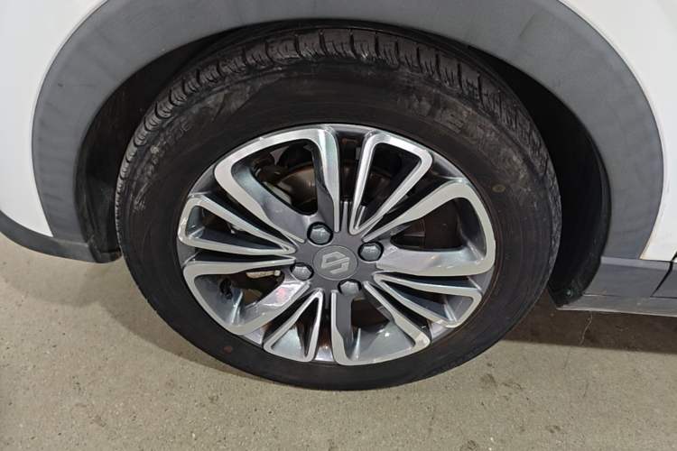 Used Leapmotor T03 2020 400 Lite Edition Left Front Wheel Hub
