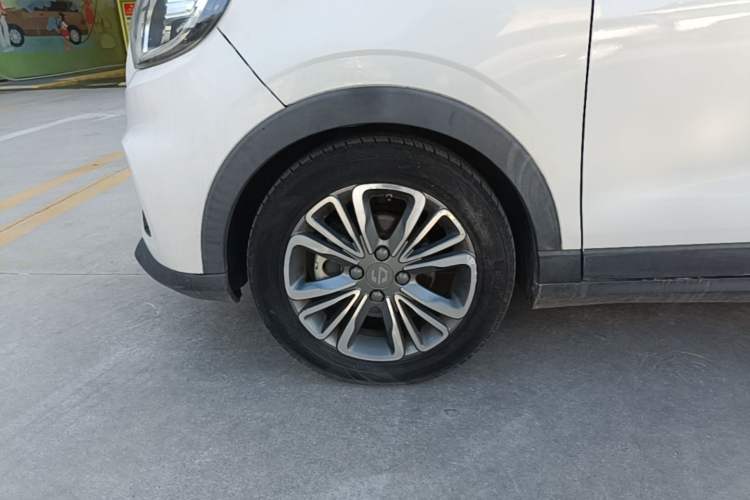 Used Leapmotor T03 2020 400 Lite Edition Left Front Wheel Hub