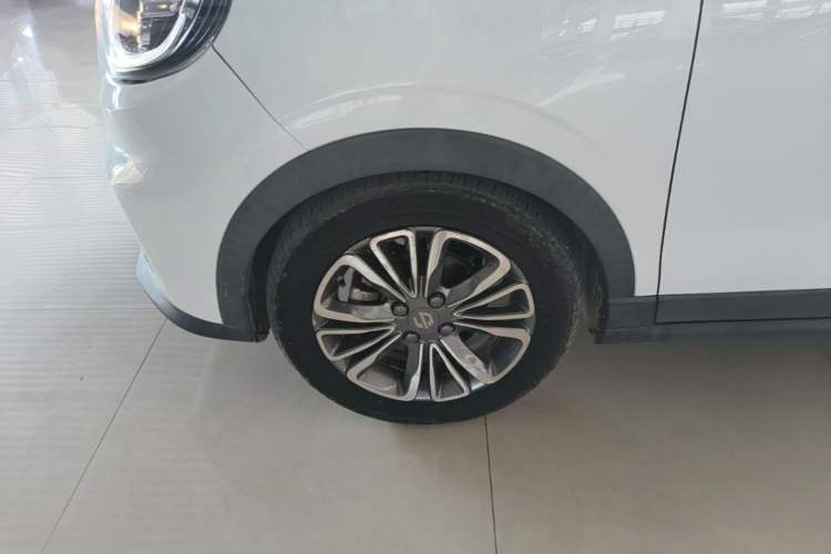 Used Leapmotor T03 2020 400 Lite Edition Left Front Wheel Hub