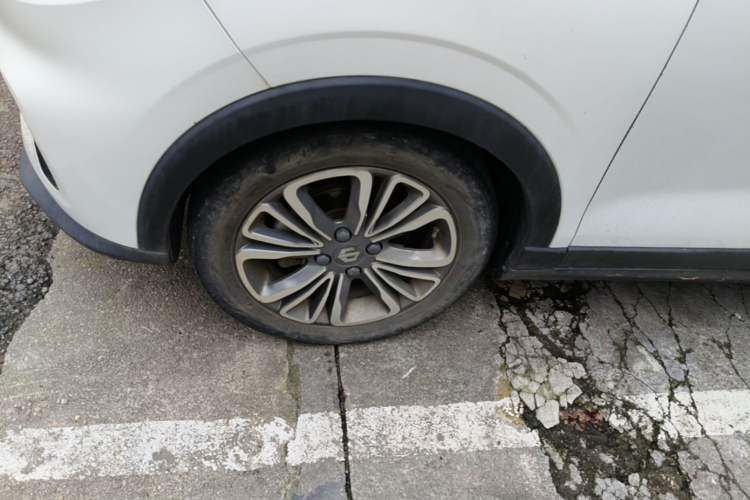 Used Leapmotor T03 2020 400 Lite Edition Left Front Wheel Hub