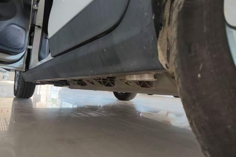Used Leapmotor T03 2020 400 Lite Edition Left Side Sill