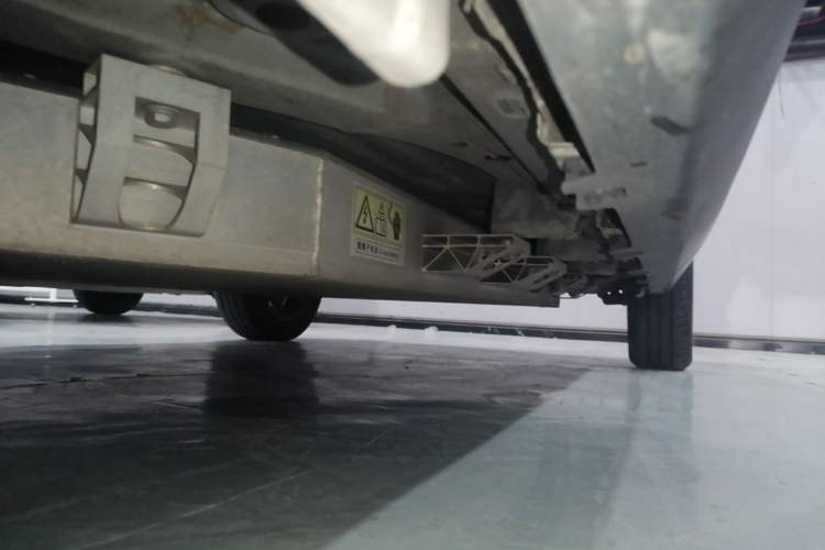 Used Leapmotor T03 2020 400 Luxury Edition Left Side Sill