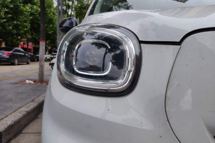 Used Leapmotor T03 2020 400 Lite Edition Right Front Headlight