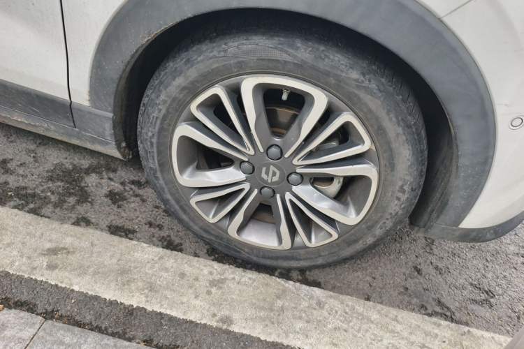 Used Leapmotor T03 2020 400 Luxury Edition Right Front Wheel Hub