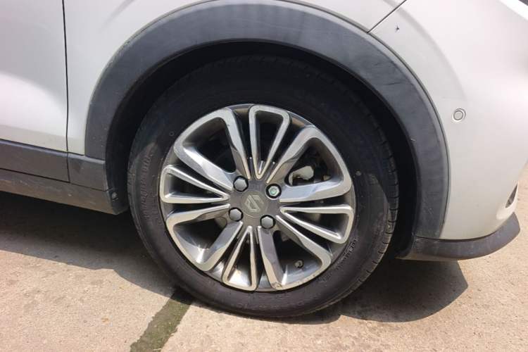 Used Leapmotor T03 2020 400 Luxury Edition Right Front Wheel Hub