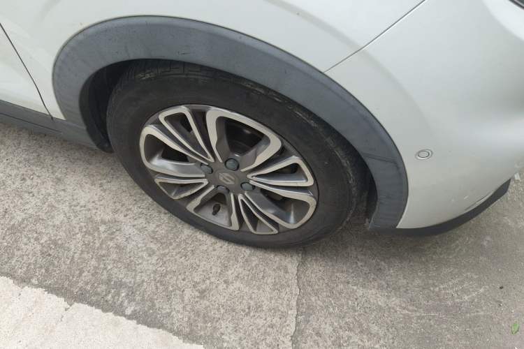 Used Leapmotor T03 2020 400 Luxury Edition Right Front Wheel Hub