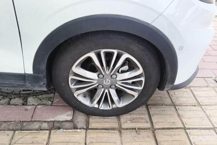 Used Leapmotor T03 2020 400 Luxury Edition Right Front Wheel Hub