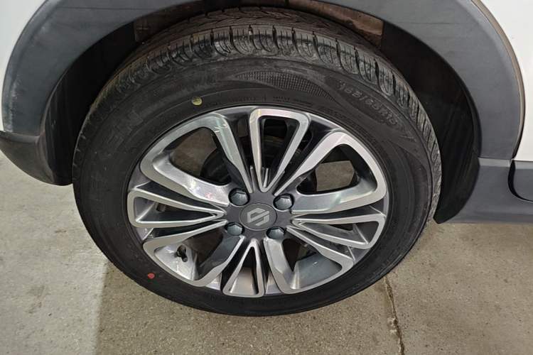 Used Leapmotor T03 2020 400 Lite Edition Right Rear Wheel Hub