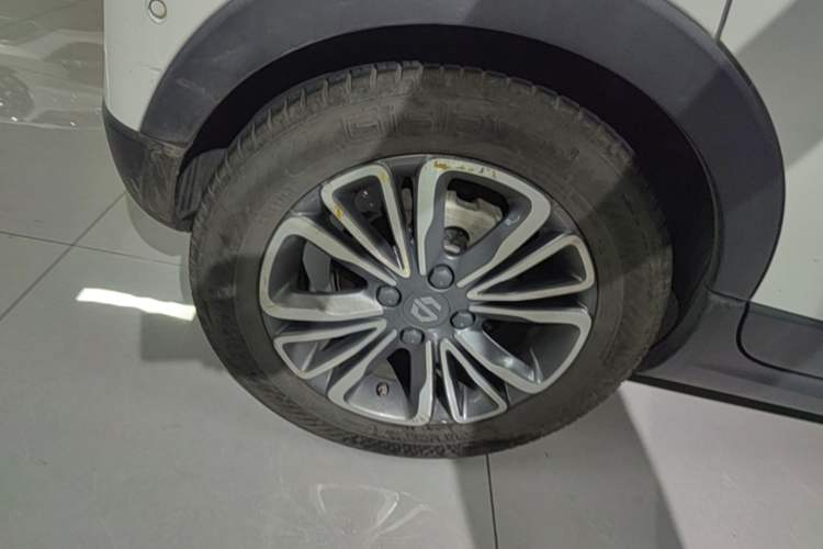 Used Leapmotor T03 2020 400 Lite Edition Right Rear Wheel Hub