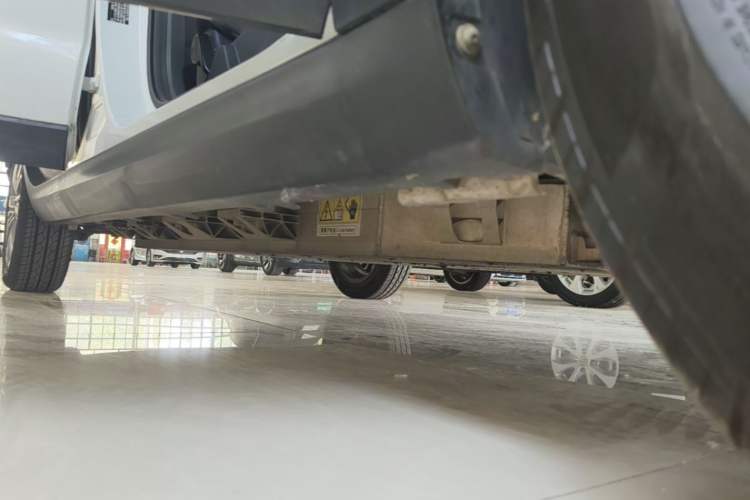 Used Leapmotor T03 2020 400 Lite Edition Right Side Sill