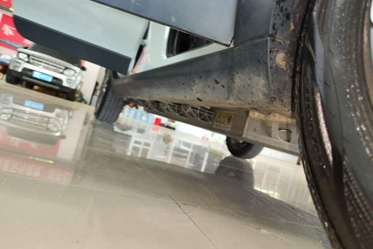 Used Leapmotor T03 2020 400 Lite Edition Right Side Sill