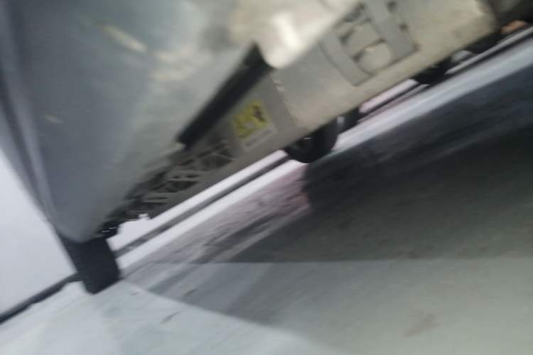 Used Leapmotor T03 2020 400 Luxury Edition Right Side Sill