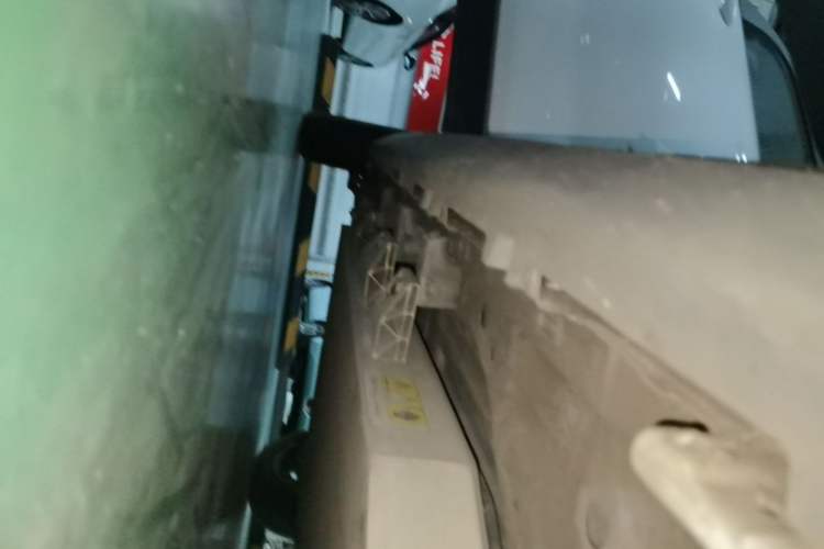Used Leapmotor T03 2020 400 Lite Edition Right Side Sill