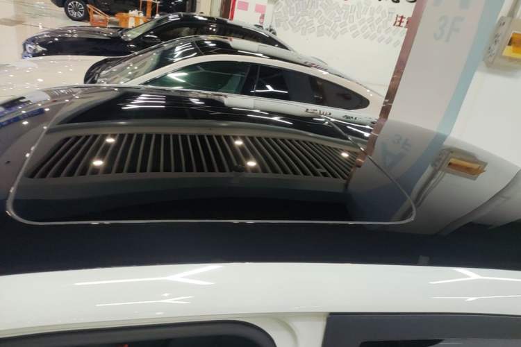 Used Leapmotor T03 2020 400 Luxury Edition Roof