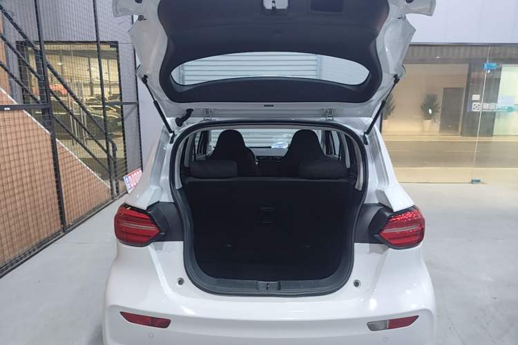 Used Leapmotor T03 2020 400 Lite Edition Trunk
