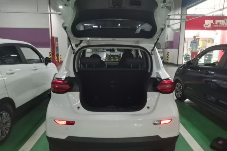 Used Leapmotor T03 2020 400 Lite Edition Trunk