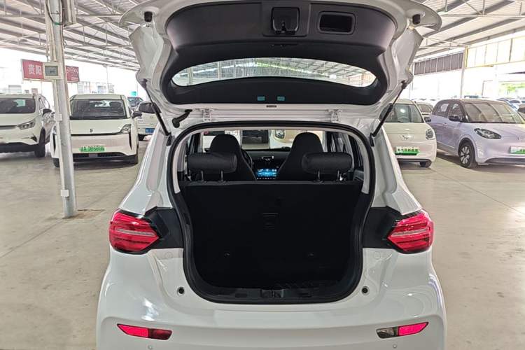 Used Leapmotor T03 2020 400 Lite Edition Trunk