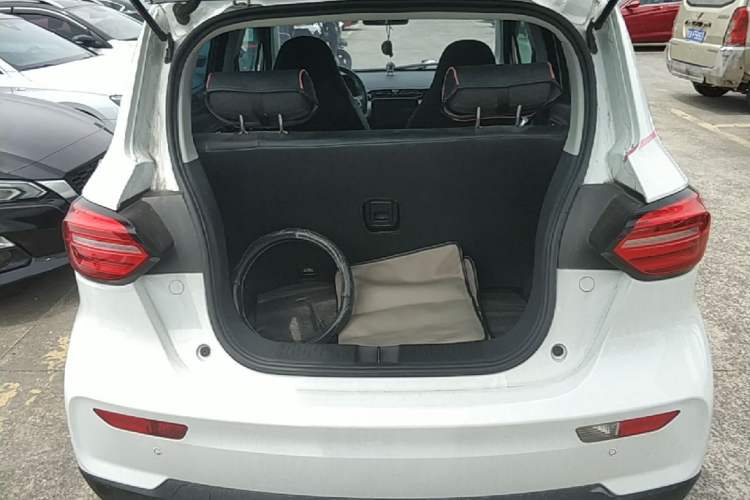 Used Leapmotor T03 2020 400 Lite Edition Trunk