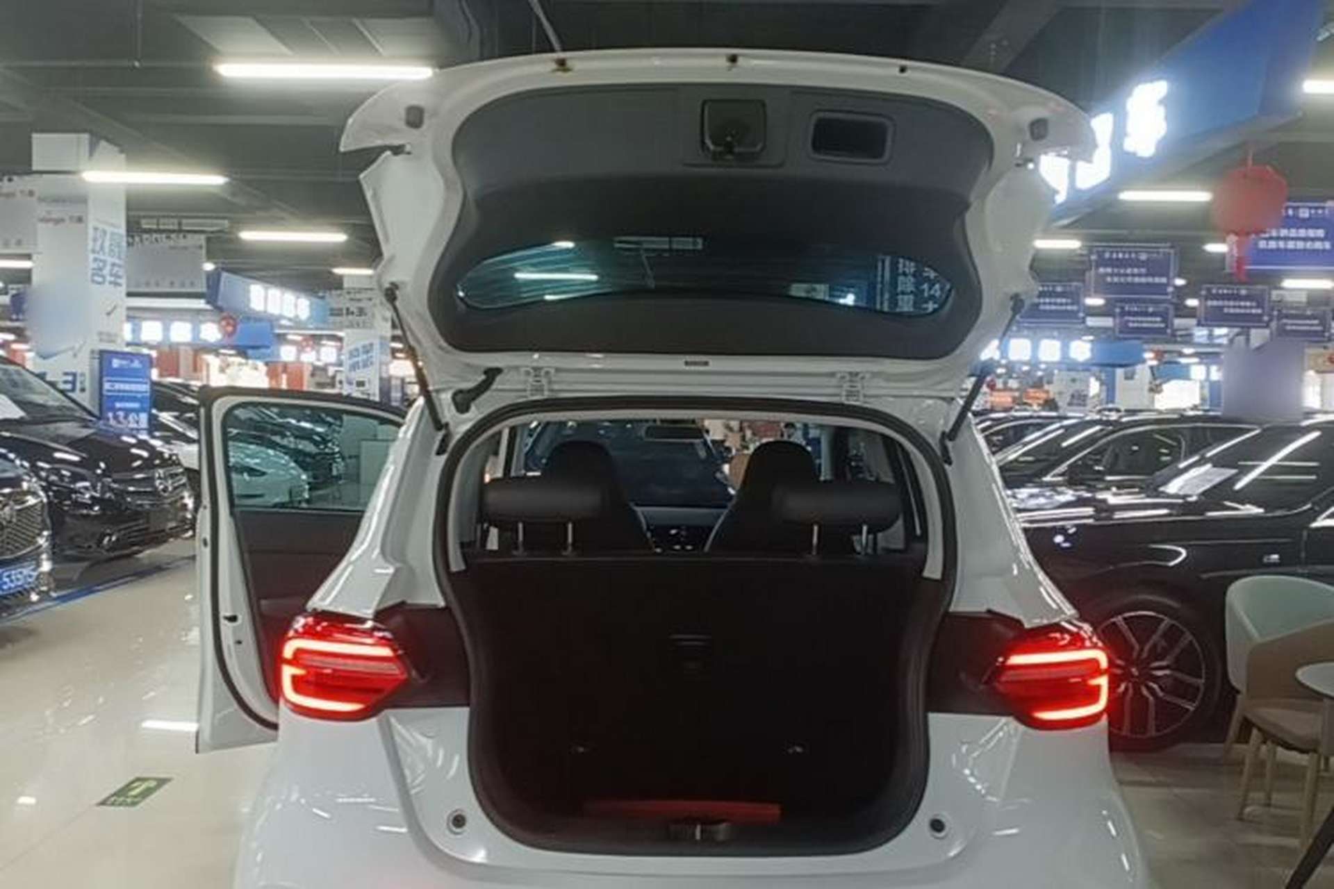Used Leapmotor T03 2020 400 Luxury Edition Trunk