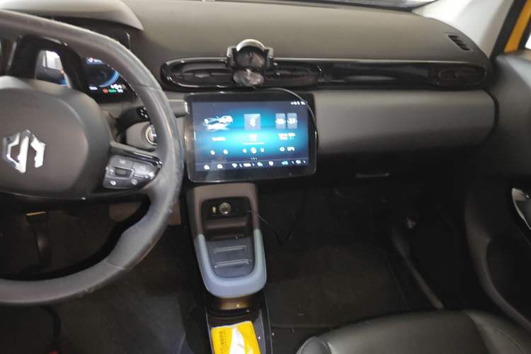 Used Leapmotor T03 2020 400 Luxury Edition Audio And AC Panel