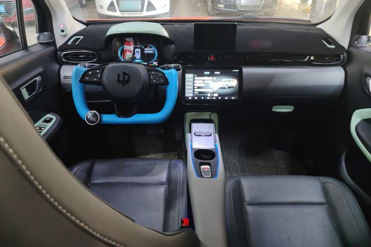 Used Leapmotor T03 2020 400 Luxury Edition Center Console