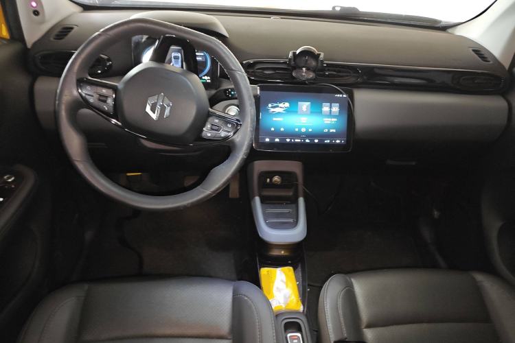 Used Leapmotor T03 2020 400 Luxury Edition Center Console