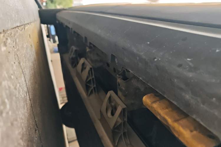 Used Leapmotor T03 2020 400 Lite Edition Chassis Rear Left