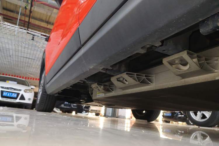 Used Leapmotor T03 2020 400 Luxury Edition Left Side Sill