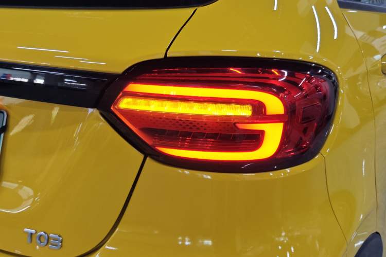Used Leapmotor T03 2020 400 Luxury Edition Right Rear Taillight