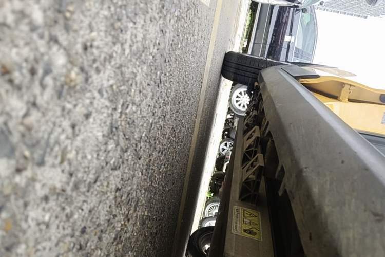 Used Leapmotor T03 2020 400 Luxury Edition Right Side Sill