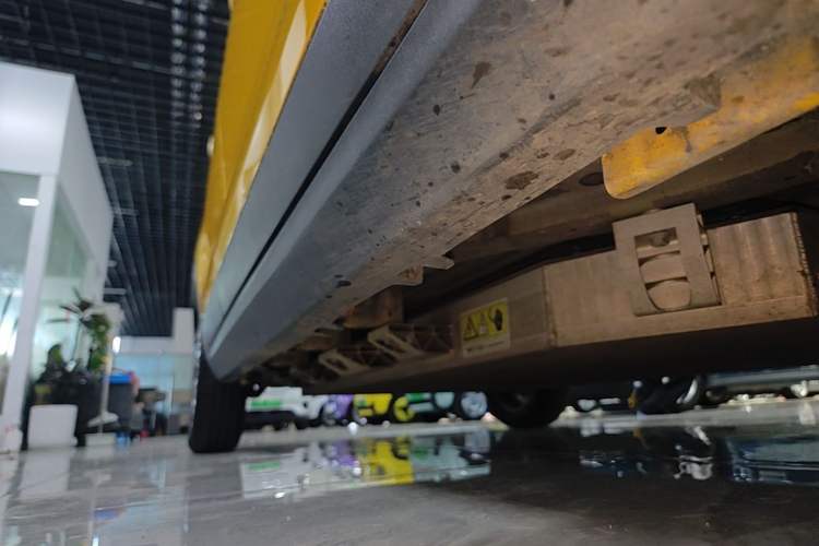 Used Leapmotor T03 2020 400 Luxury Edition Right Side Sill
