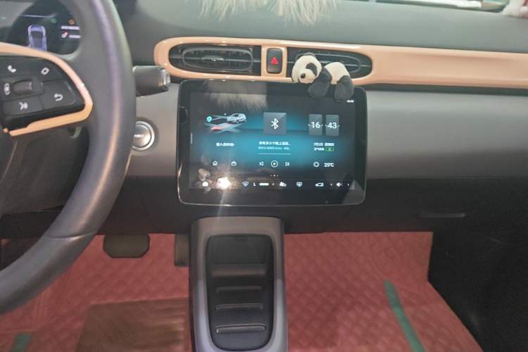 Used Leapmotor T03 2021 400 Luxury Edition Audio And AC Panel