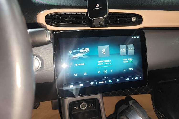 Used Leapmotor T03 2021 400 Luxury Edition Audio And AC Panel
