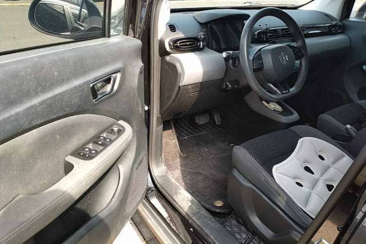 Used Leapmotor T03 2021 400 Lite Edition - Lithium-Ion Battery Driver Seat