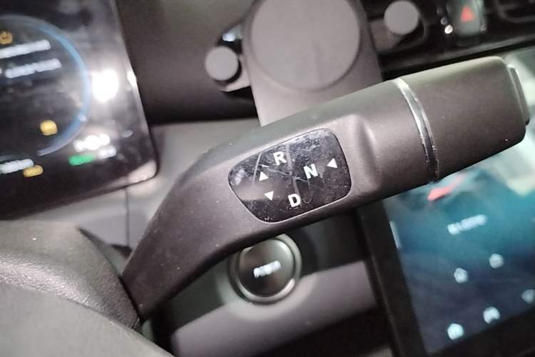 Used Leapmotor T03 2021 400 Luxury Edition Gear Lever