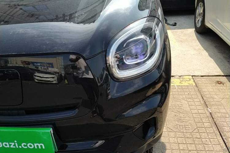 Used Leapmotor T03 2021 400 Lite Edition - Lithium-Ion Battery Left Front Headlight