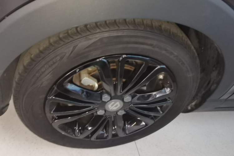 Used Leapmotor T03 2021 400 Luxury Edition Left Front Wheel Hub