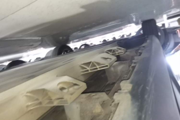 Used Leapmotor T03 2021 400 Luxury Edition Left Side Sill